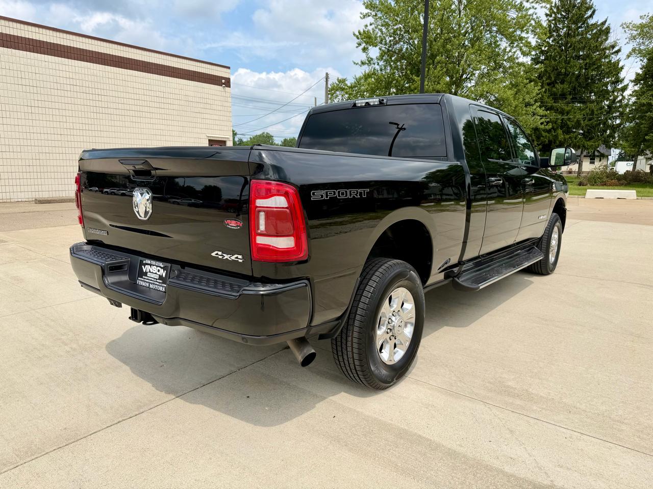 RAM 2500 Big Horn 4x4 Mega Cab 6'4" Box 2019