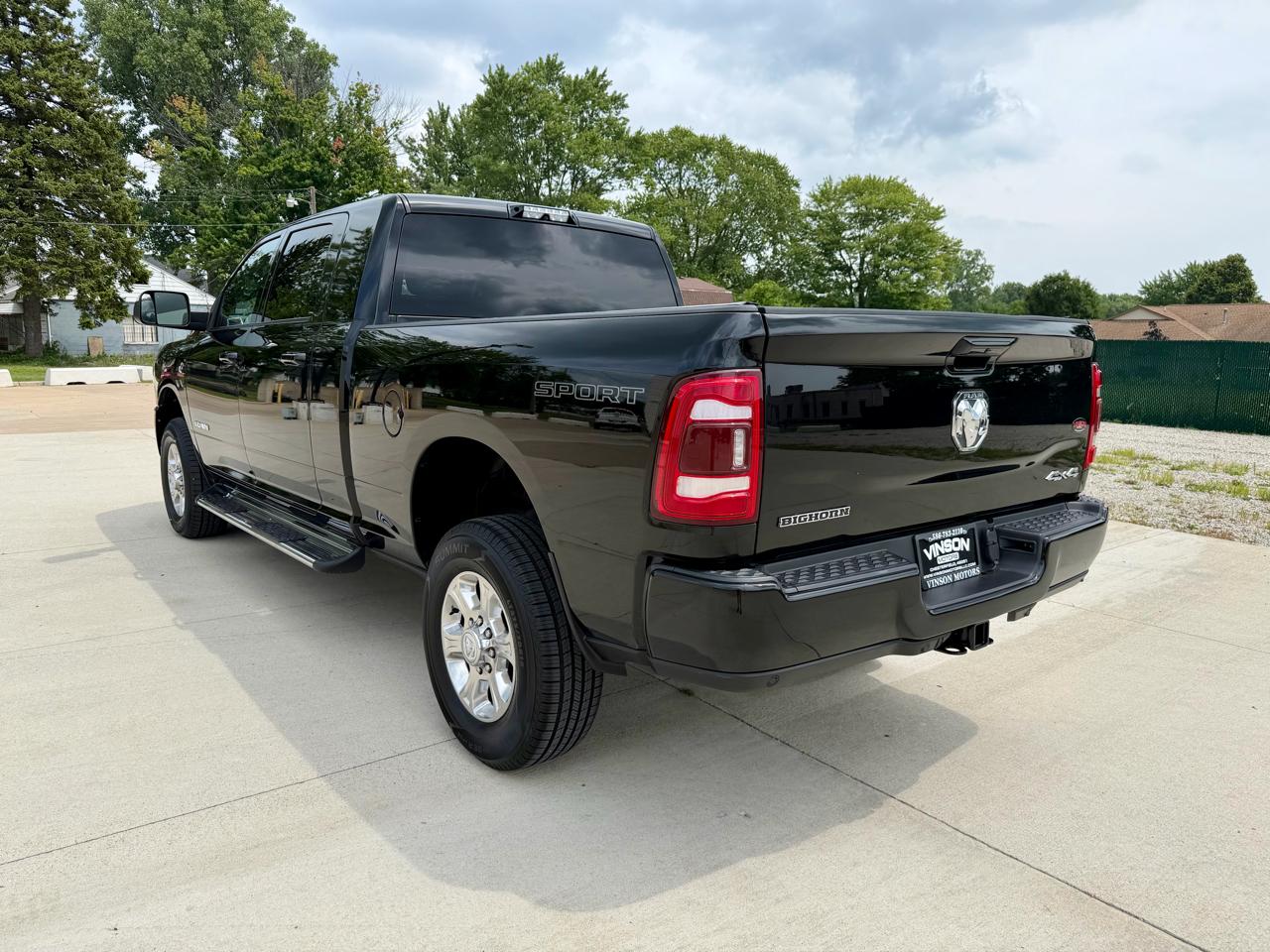 RAM 2500 Big Horn 4x4 Mega Cab 6'4" Box 2019