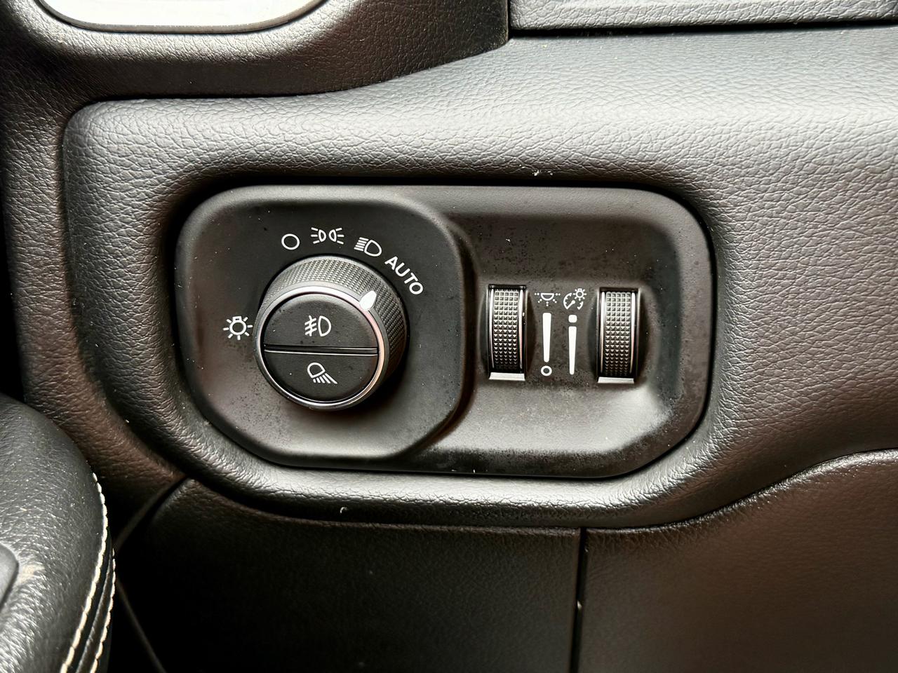 RAM 2500 Big Horn 4x4 Mega Cab 6'4" Box 2019