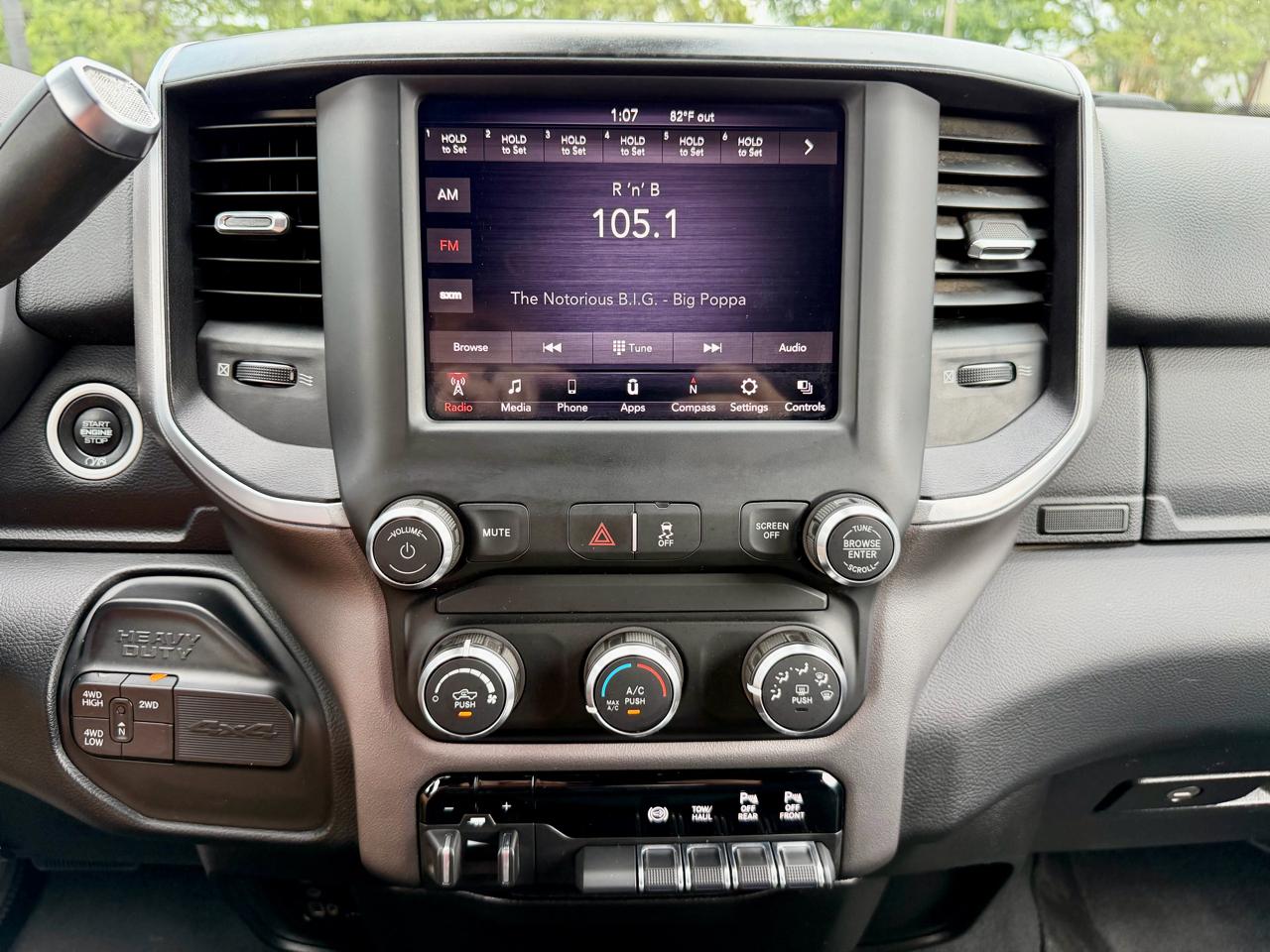RAM 2500 Big Horn 4x4 Mega Cab 6'4" Box 2019