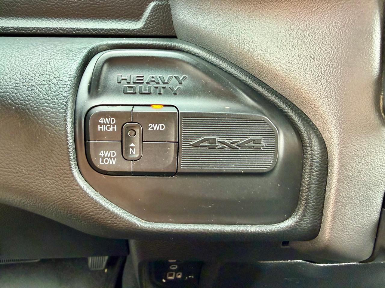 RAM 2500 Big Horn 4x4 Mega Cab 6'4" Box 2019