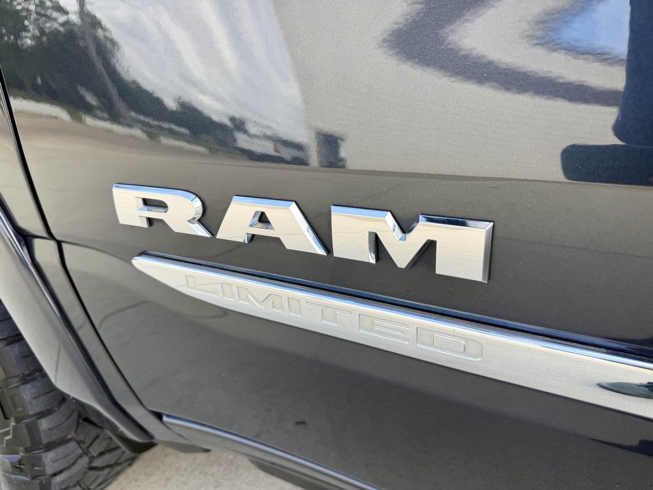 RAM 1500 Limited 4x4 Crew Cab 5'7" Box 2019