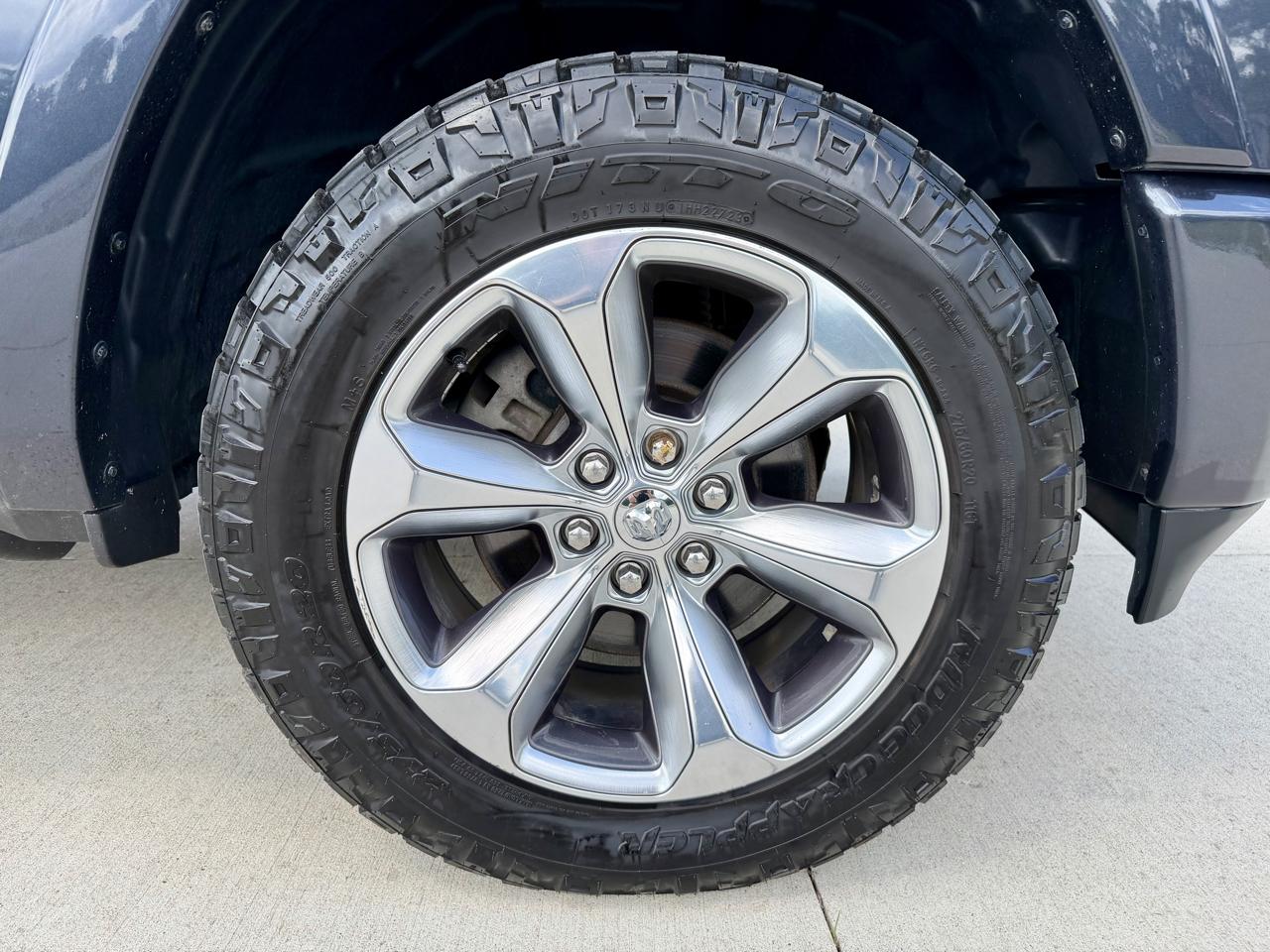 RAM 1500 Limited 4x4 Crew Cab 5'7" Box 2019