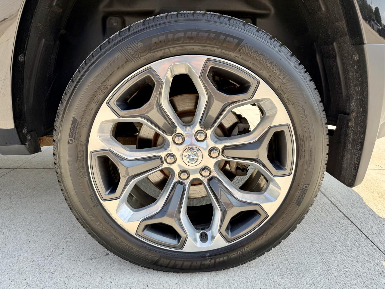 RAM 1500 Limited 4x4 Crew Cab 5'7" Box 2019