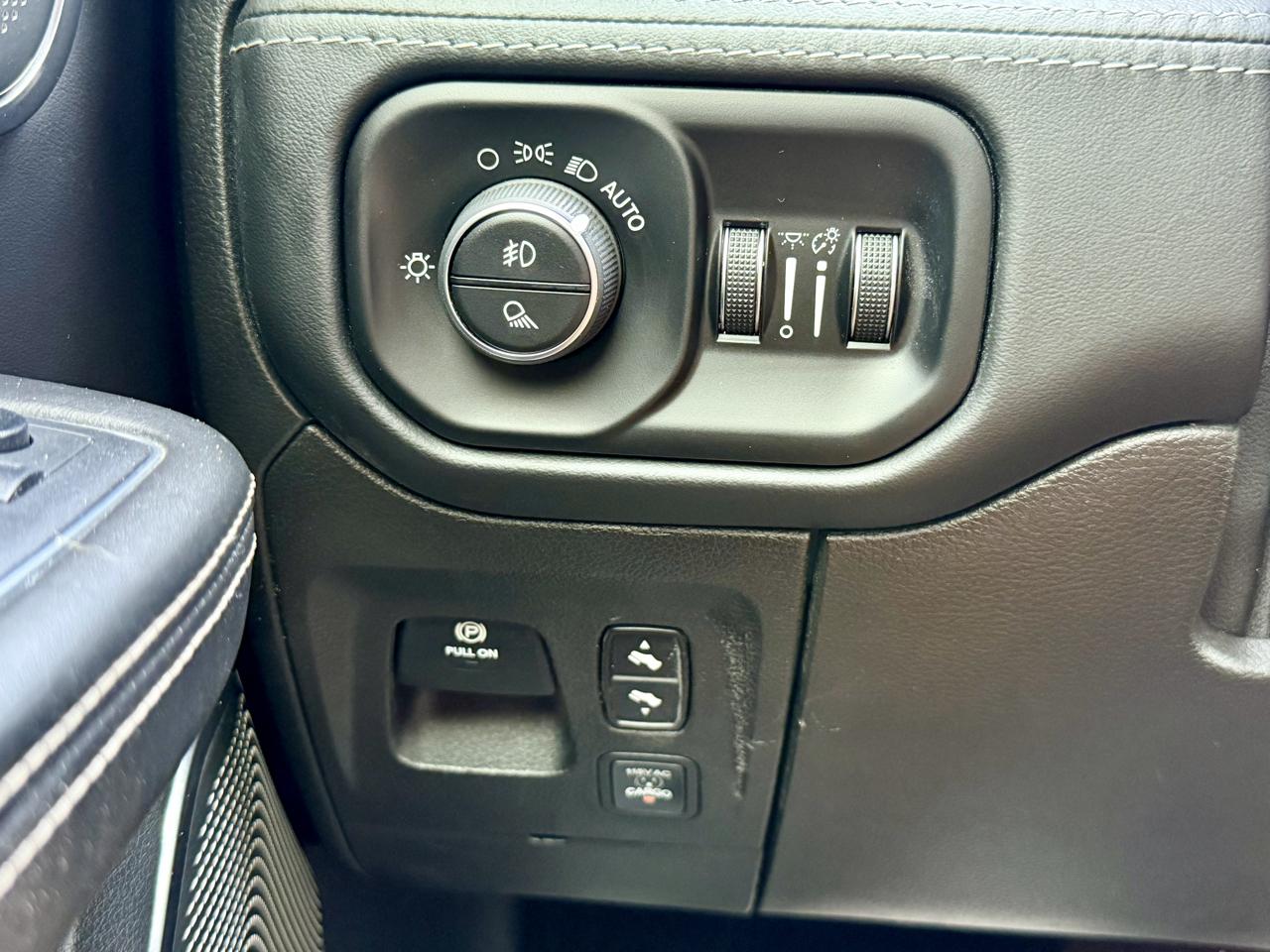 RAM 1500 Limited 4x4 Crew Cab 5'7" Box 2019