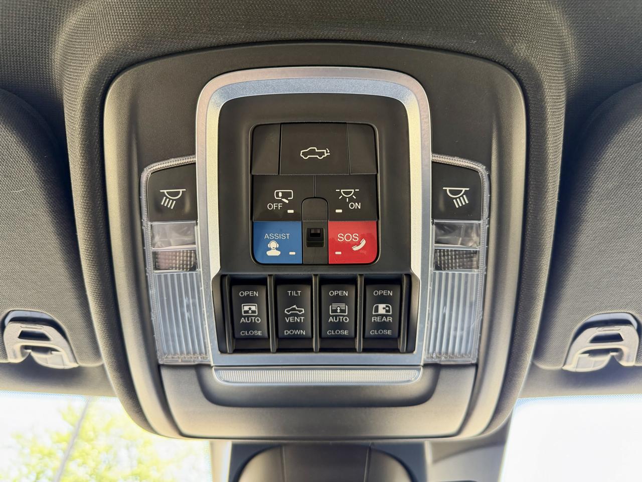 RAM 1500 Limited 4x4 Crew Cab 5'7" Box 2019