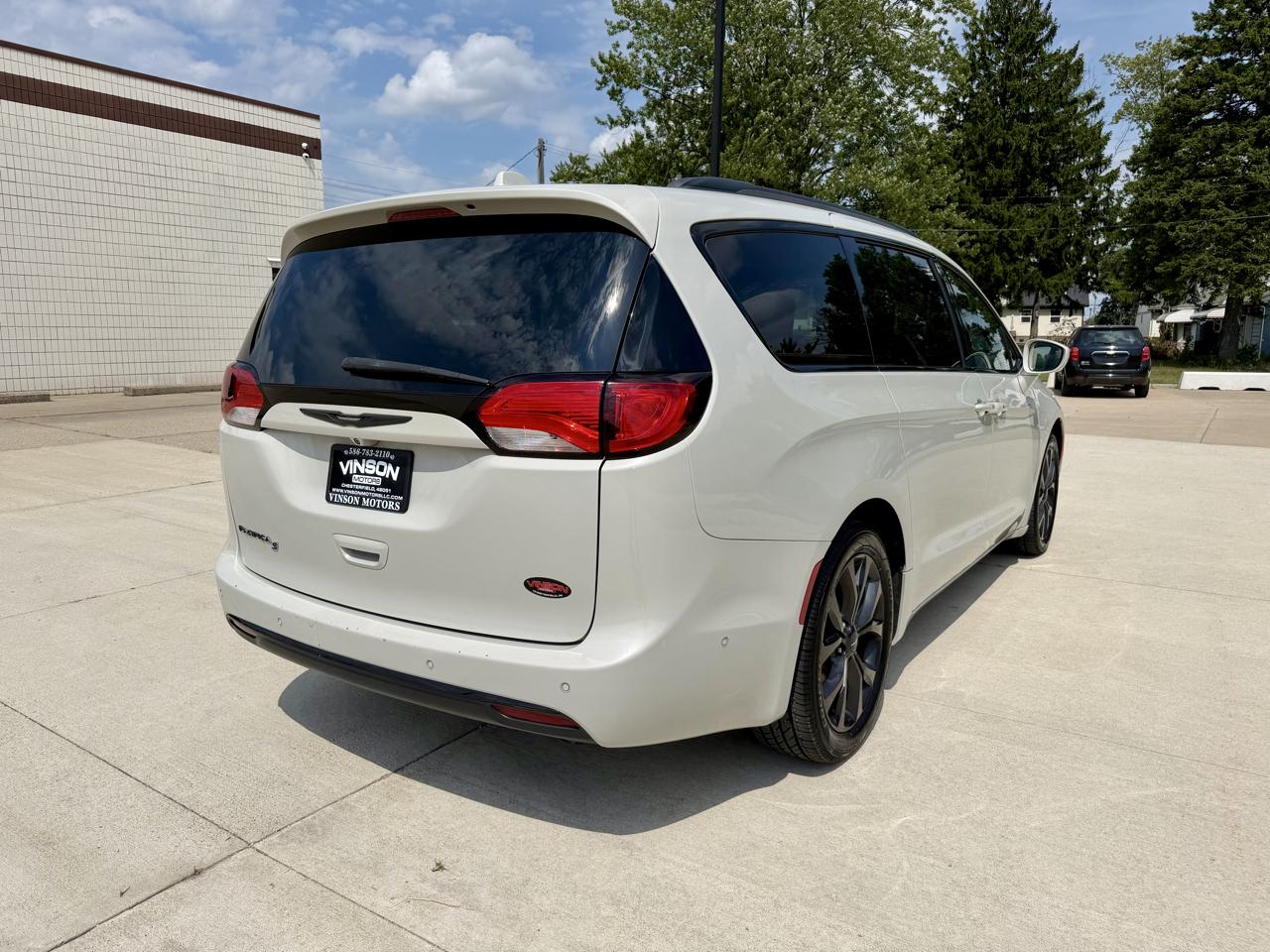 Chrysler Pacifica Touring L FWD 2020