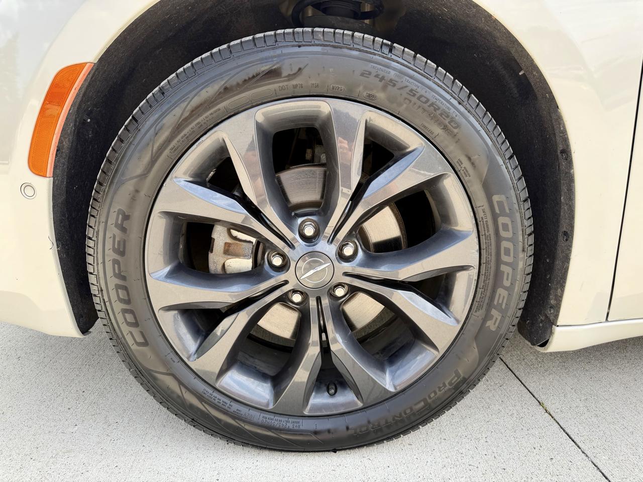 Chrysler Pacifica Touring L FWD 2020
