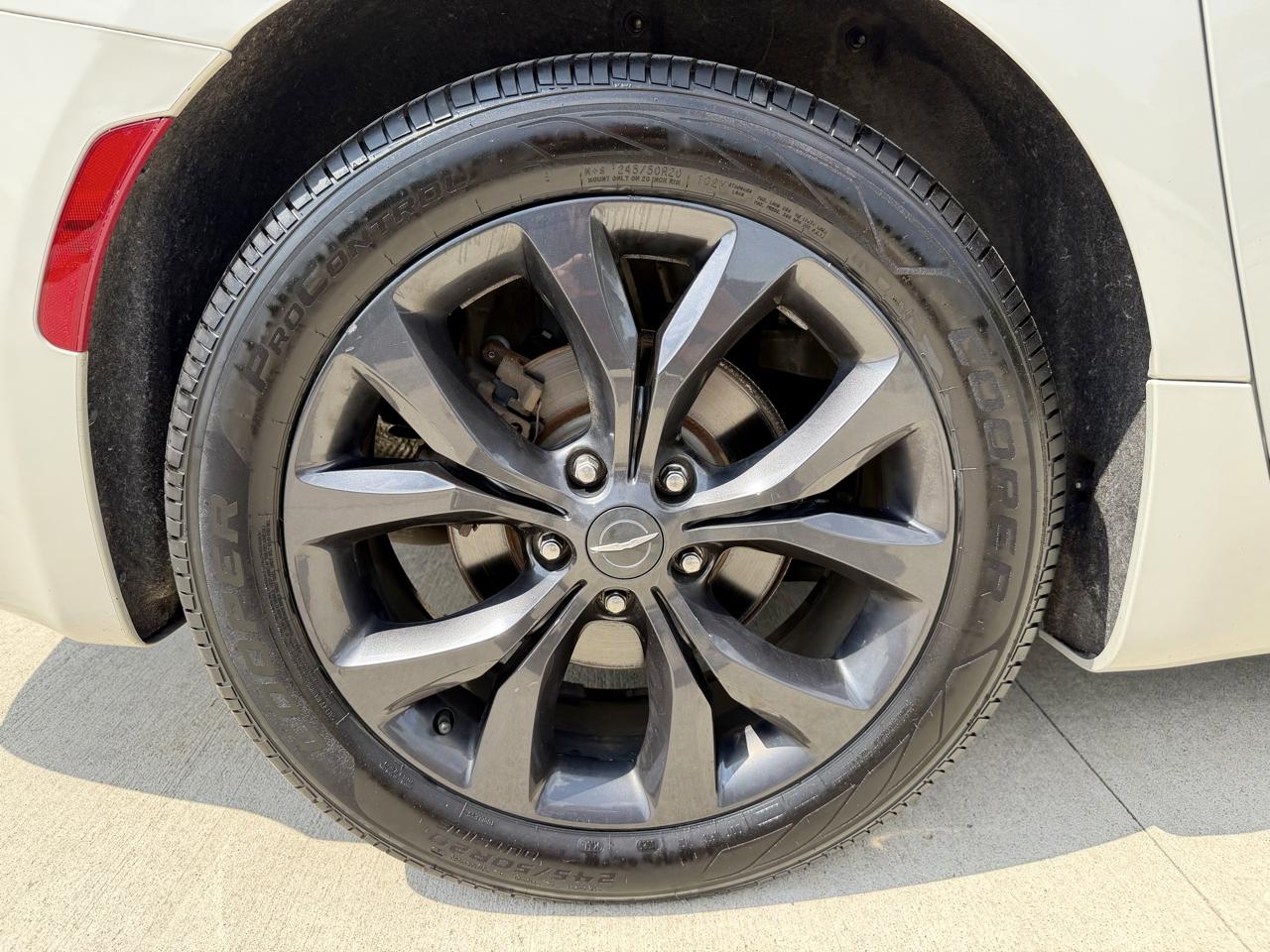 Chrysler Pacifica Touring L FWD 2020