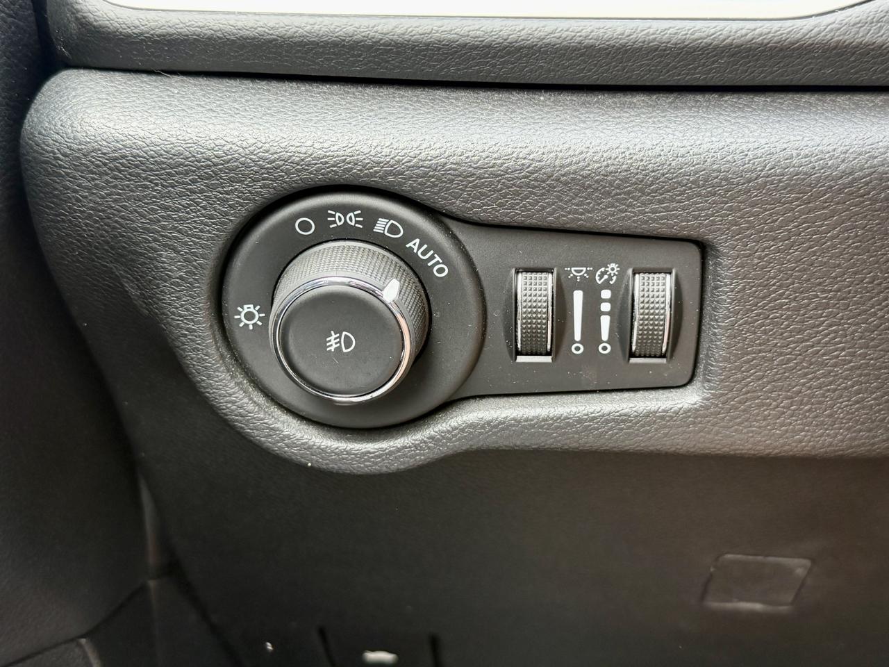 Chrysler Pacifica Touring L FWD 2020