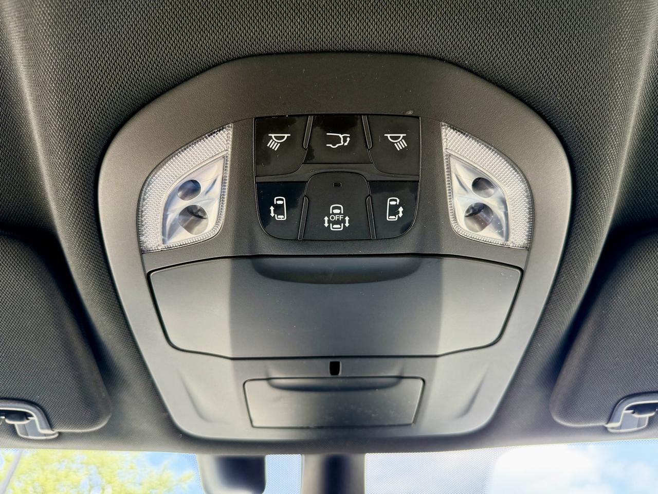 Chrysler Pacifica Touring L FWD 2020