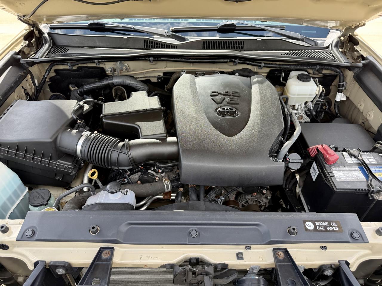 Toyota Tacoma 4WD Double Cab LB V6 AT TRD Off Road (Natl) 2016