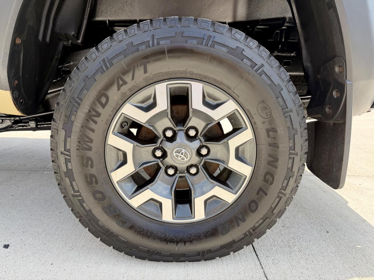 Toyota Tacoma 4WD Double Cab LB V6 AT TRD Off Road (Natl) 2016