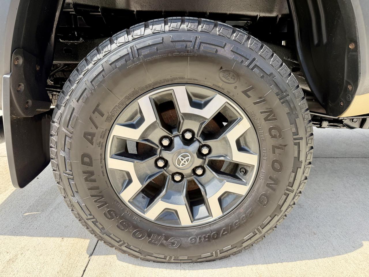 Toyota Tacoma 4WD Double Cab LB V6 AT TRD Off Road (Natl) 2016