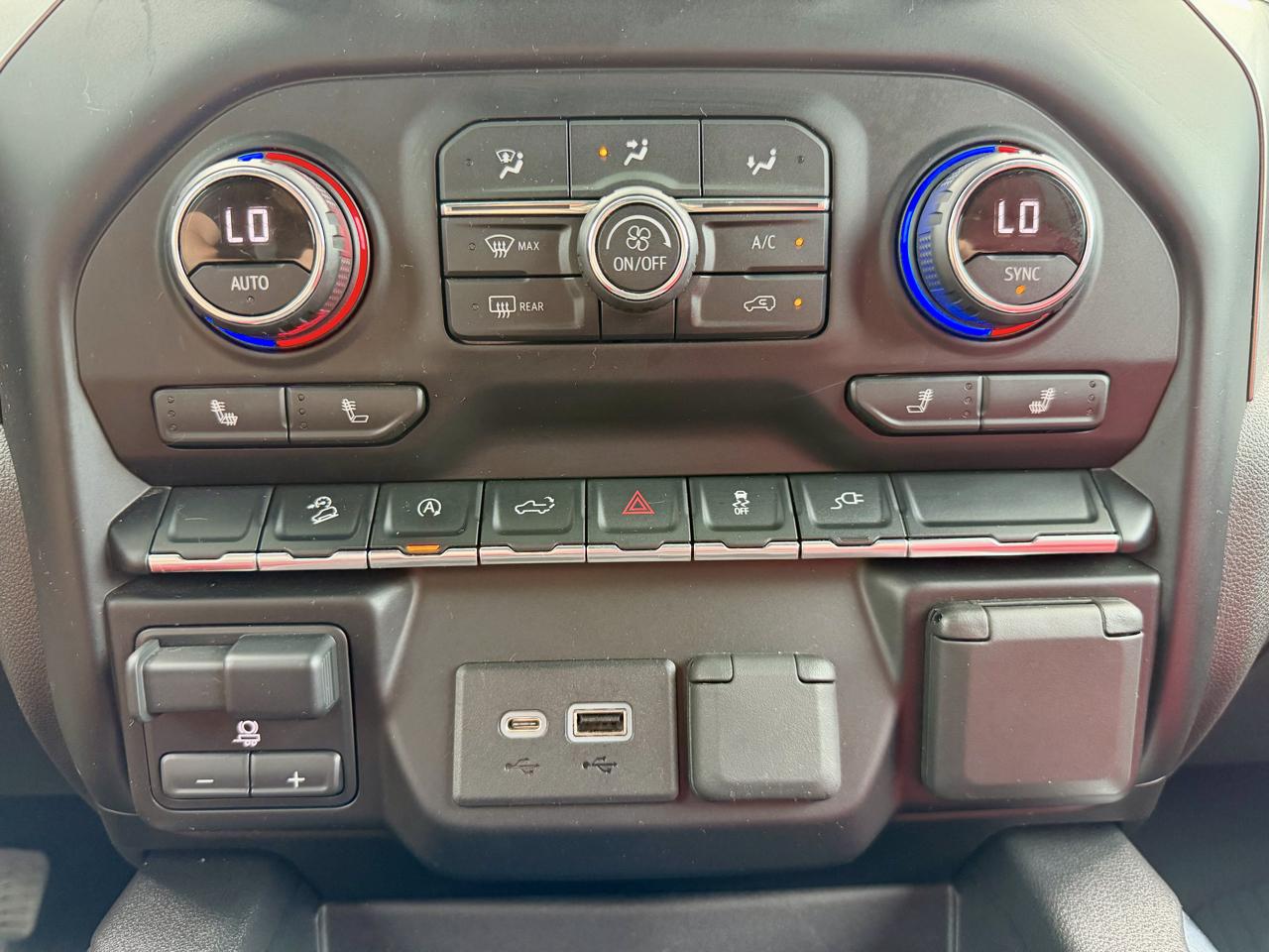 Chevrolet Silverado 1500 4WD Crew Cab 147" LT Trail Boss 2021