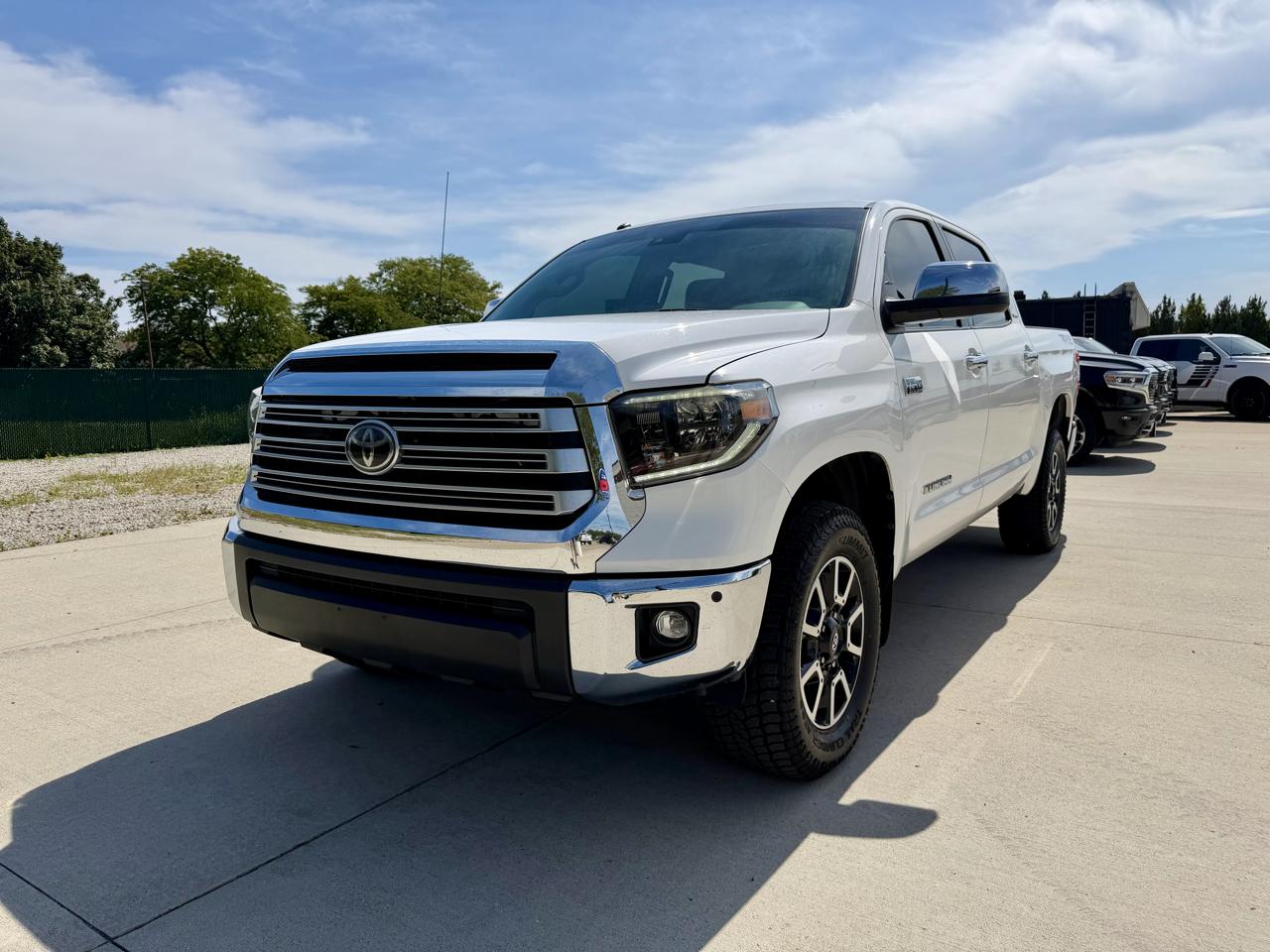 Toyota Tundra 4WD Limited CrewMax 5.5' Bed 5.7L (Natl) 2019