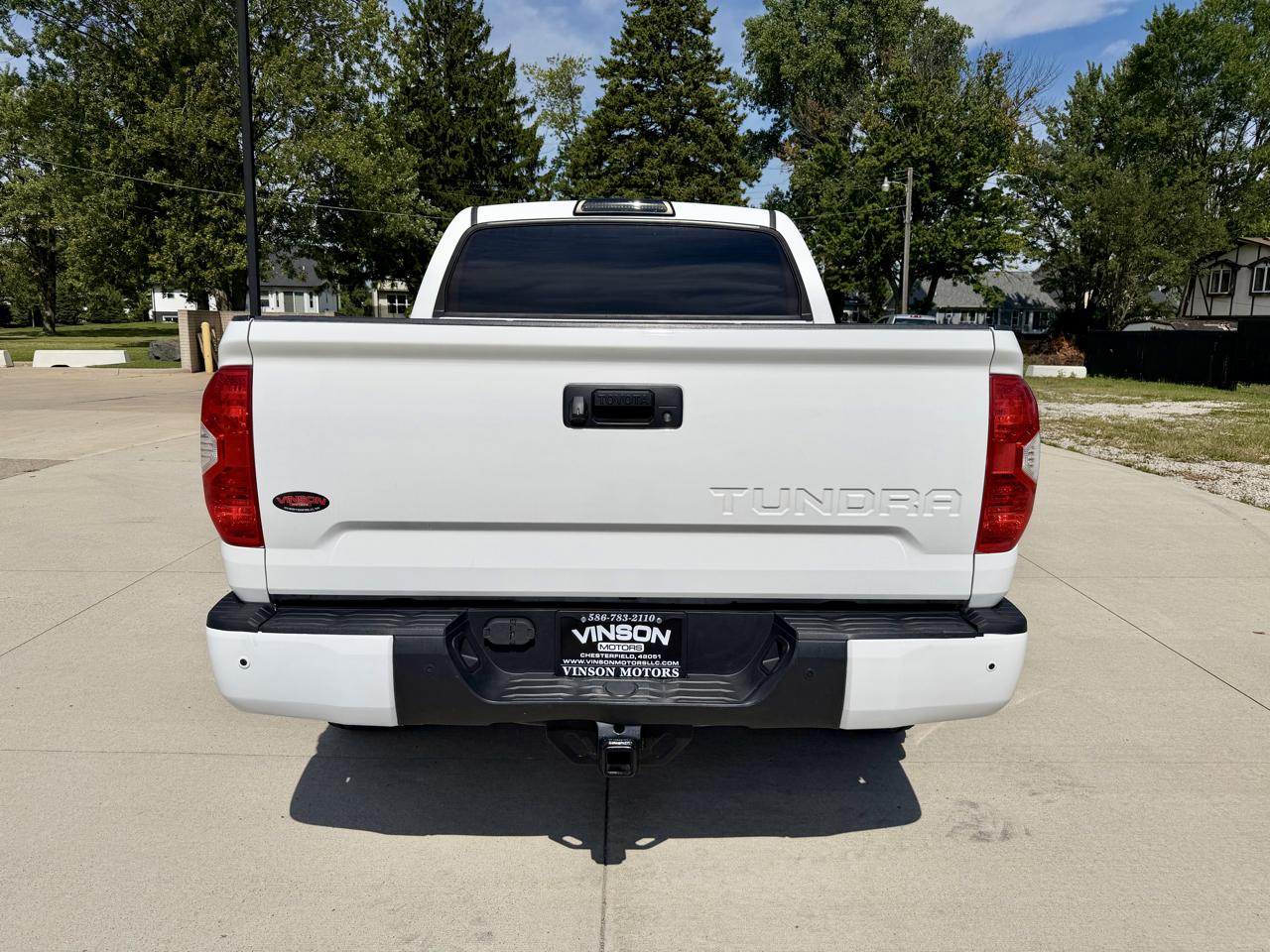 Toyota Tundra 4WD Limited CrewMax 5.5' Bed 5.7L (Natl) 2019