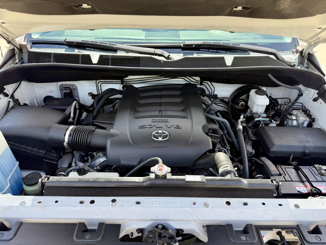 Toyota Tundra 4WD Limited CrewMax 5.5' Bed 5.7L (Natl) 2019