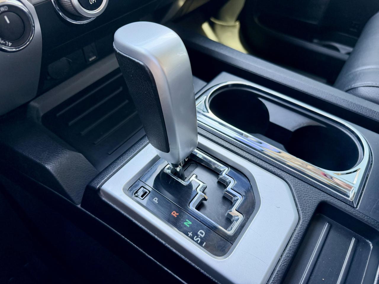 Toyota Tundra 4WD Limited CrewMax 5.5' Bed 5.7L (Natl) 2019
