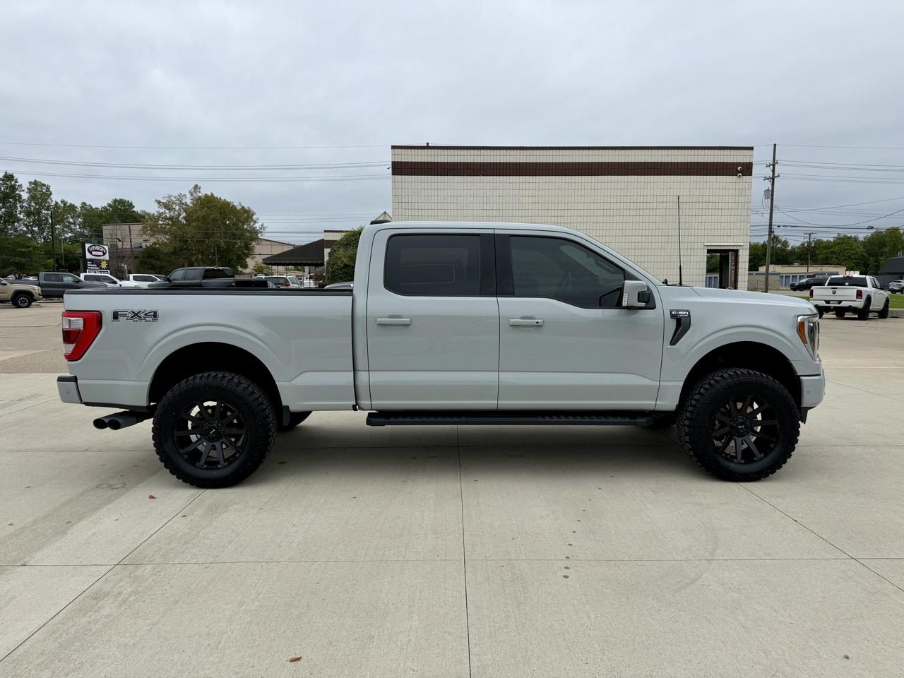 Ford F-150 Lariat 4WD SuperCrew 6.5' Box 2023