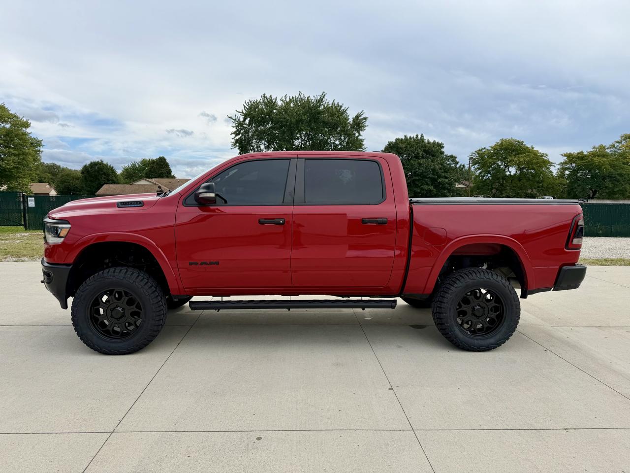 RAM 1500 Big Horn 4x4 Crew Cab 5'7" Box 2022