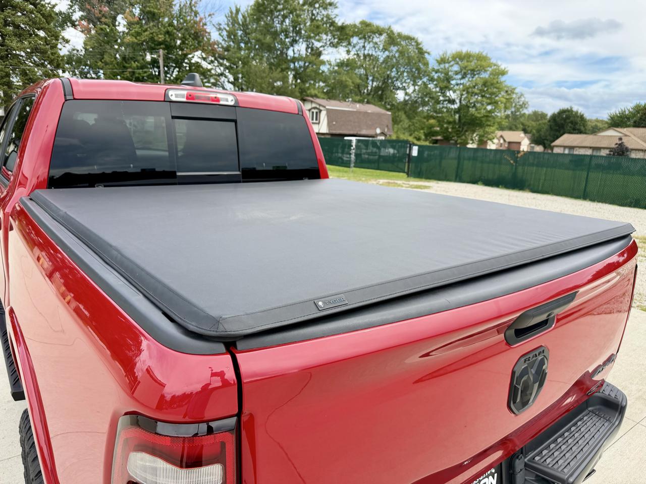 RAM 1500 Big Horn 4x4 Crew Cab 5'7" Box 2022