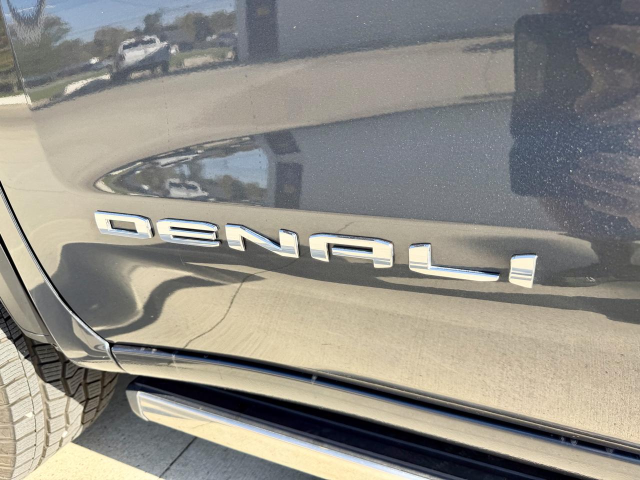 GMC Sierra Limited photo 11