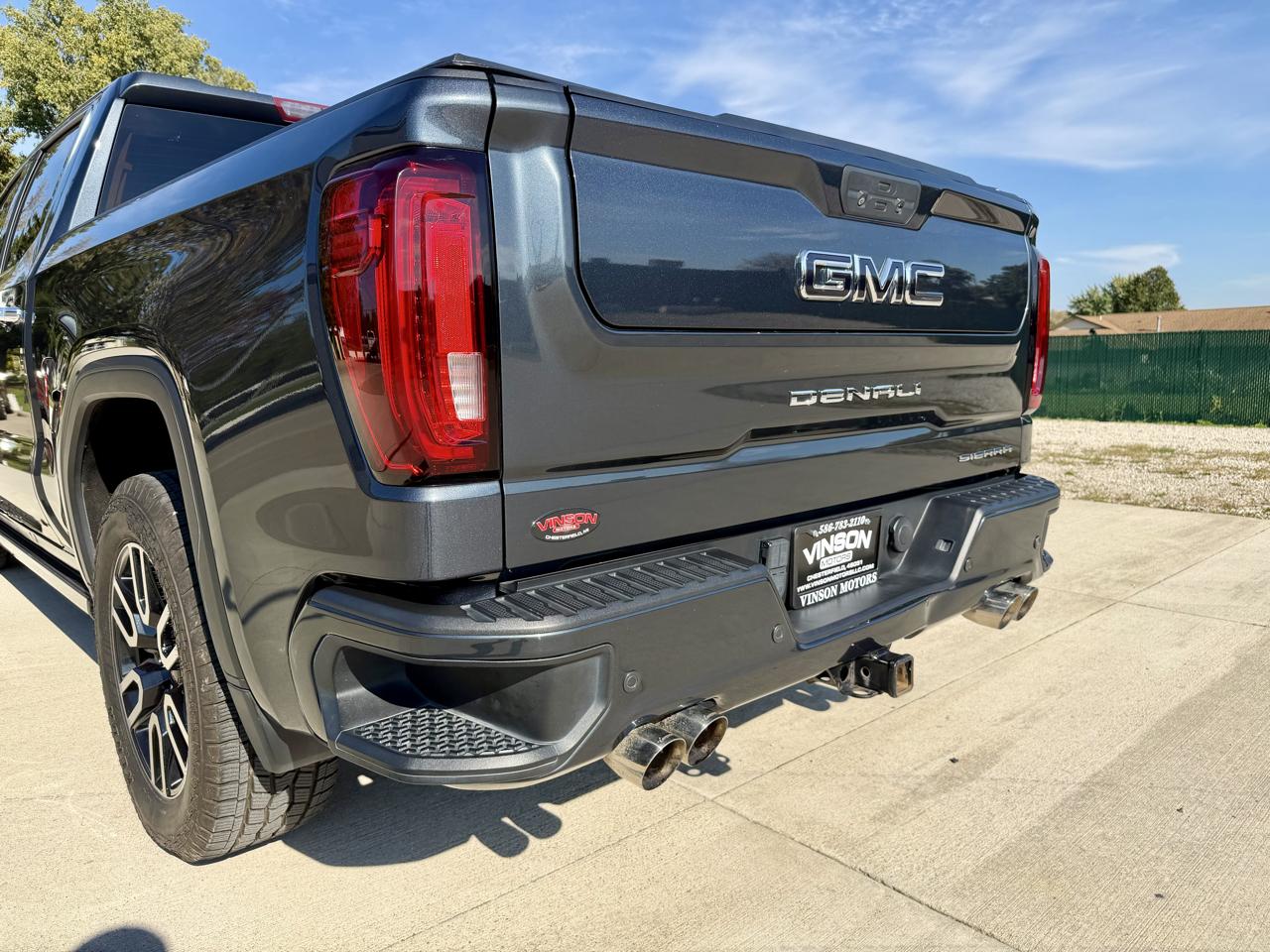 GMC Sierra Limited photo 14