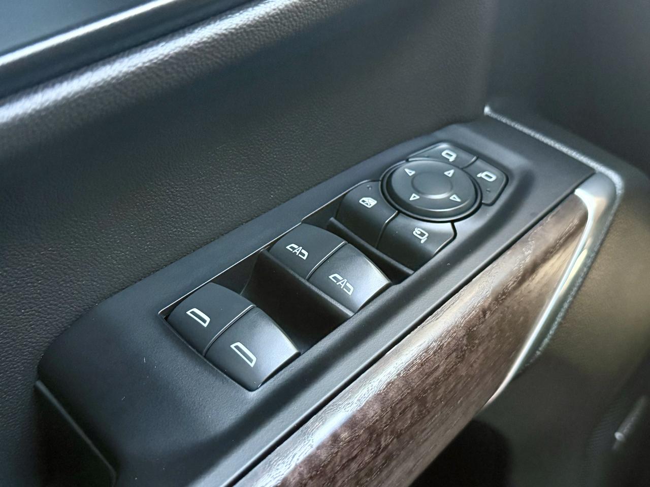 GMC Sierra Limited photo 31