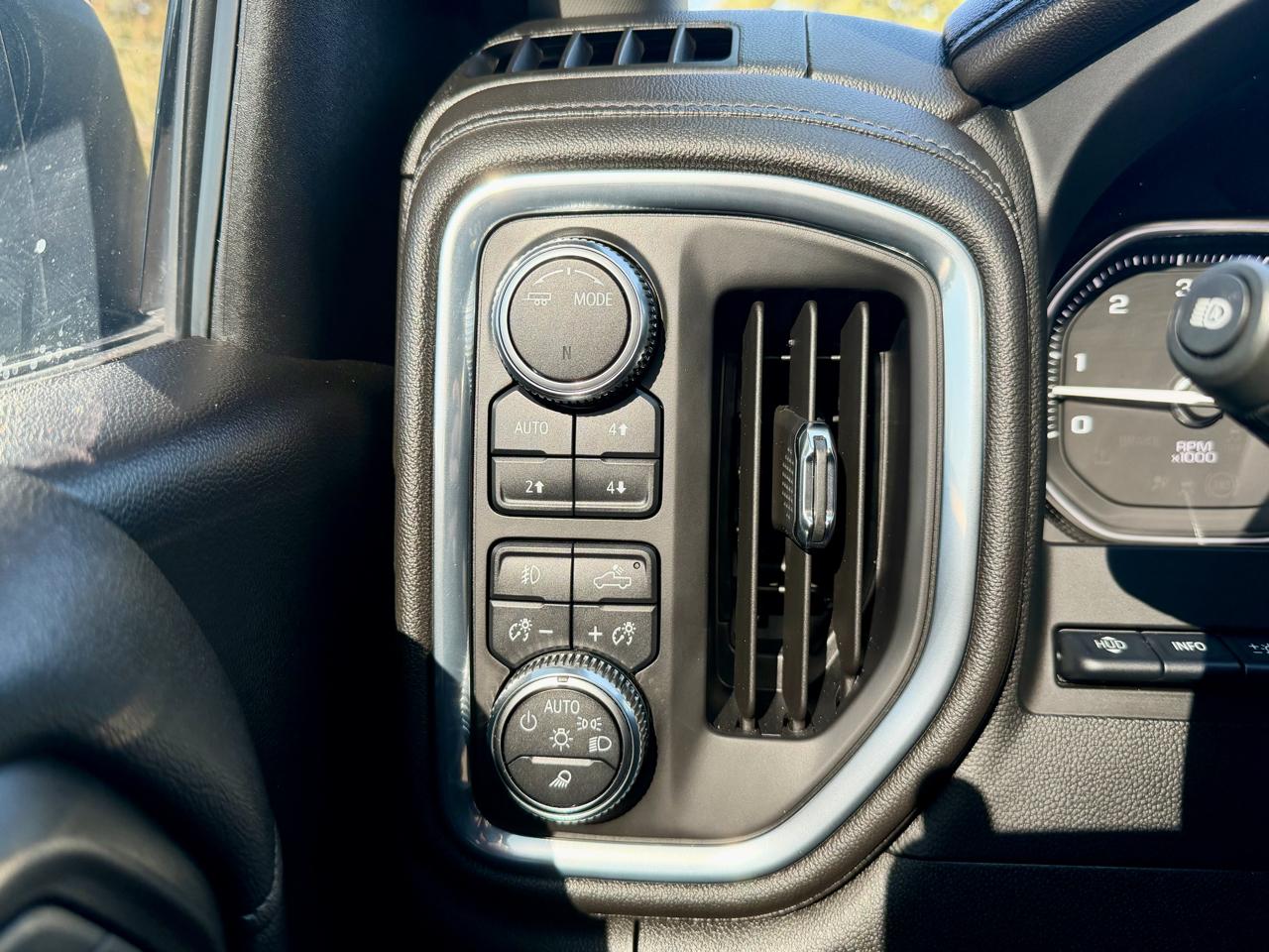GMC Sierra Limited photo 32