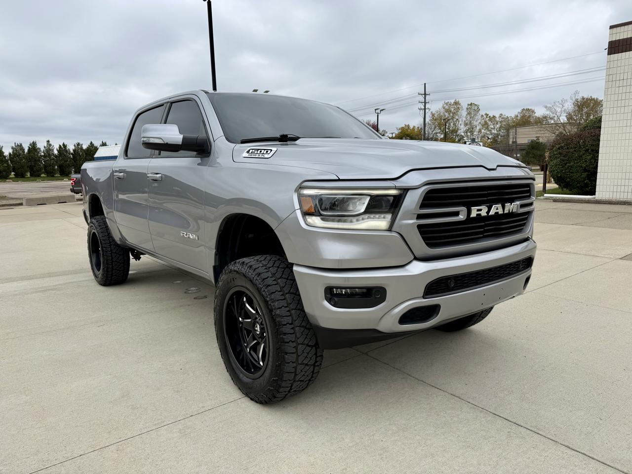RAM 1500 Big Horn/Lone Star 4x4 Crew Cab 5'7" Box 2019