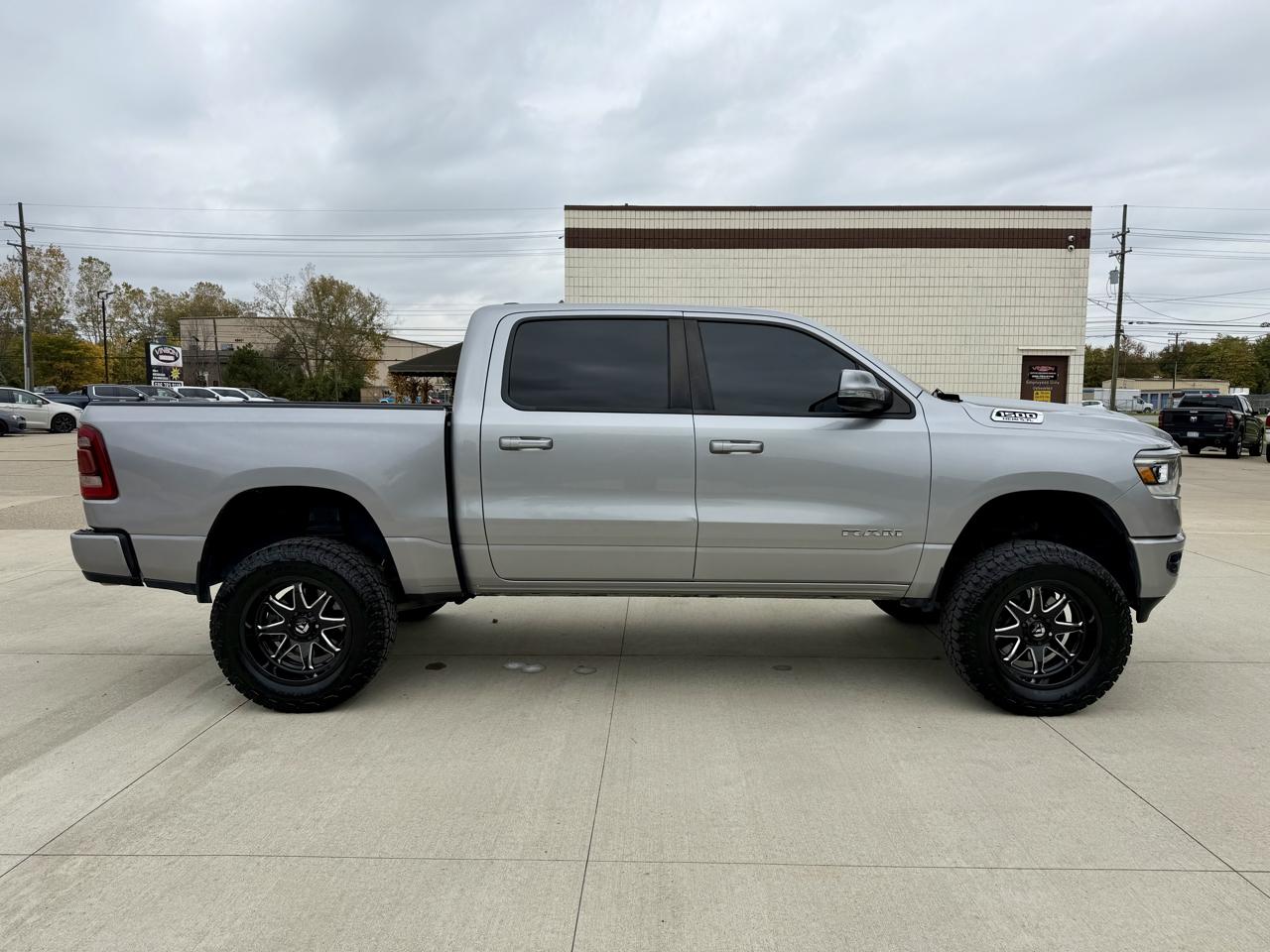RAM 1500 Big Horn/Lone Star 4x4 Crew Cab 5'7" Box 2019