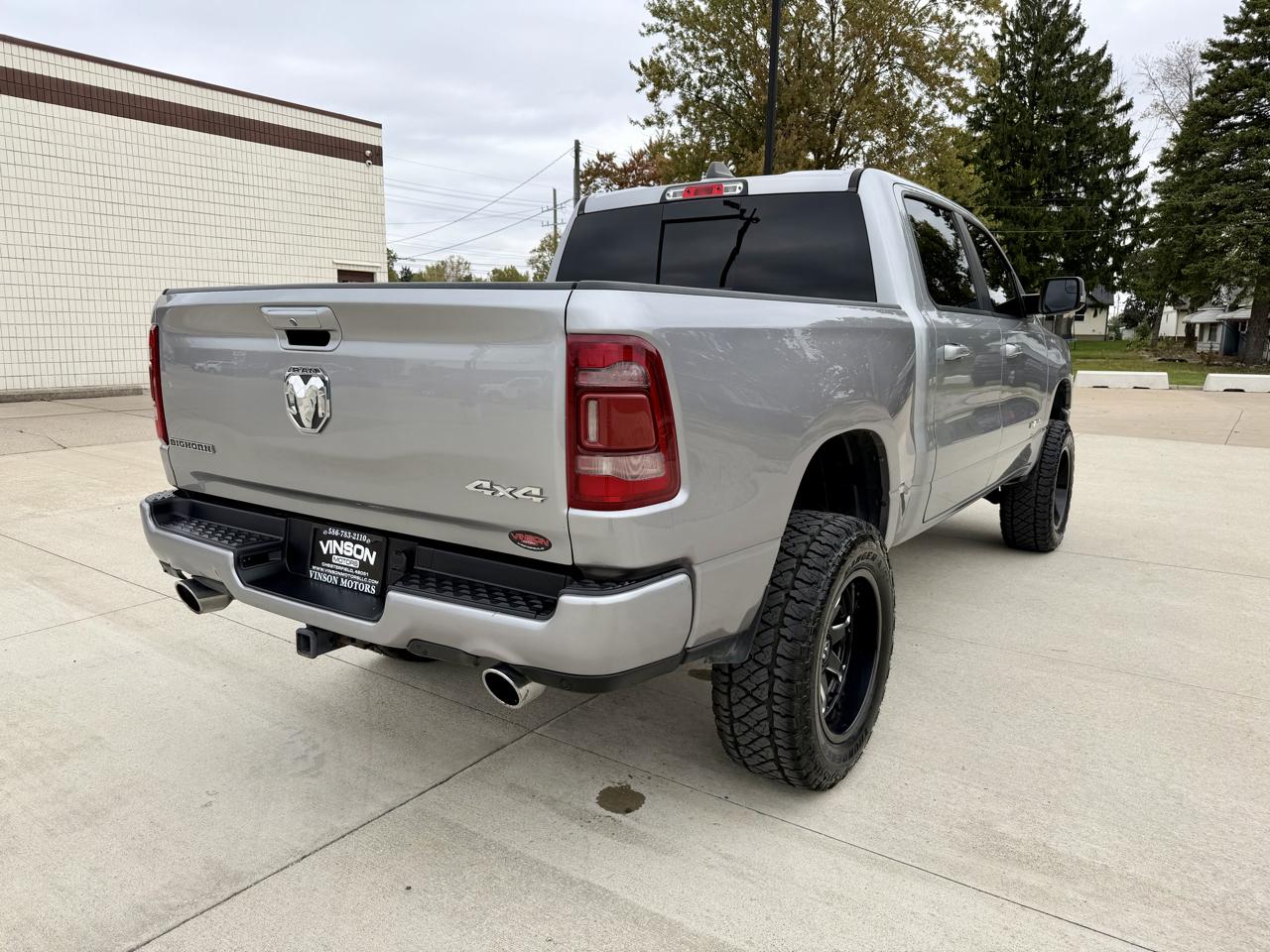 RAM 1500 Big Horn/Lone Star 4x4 Crew Cab 5'7" Box 2019