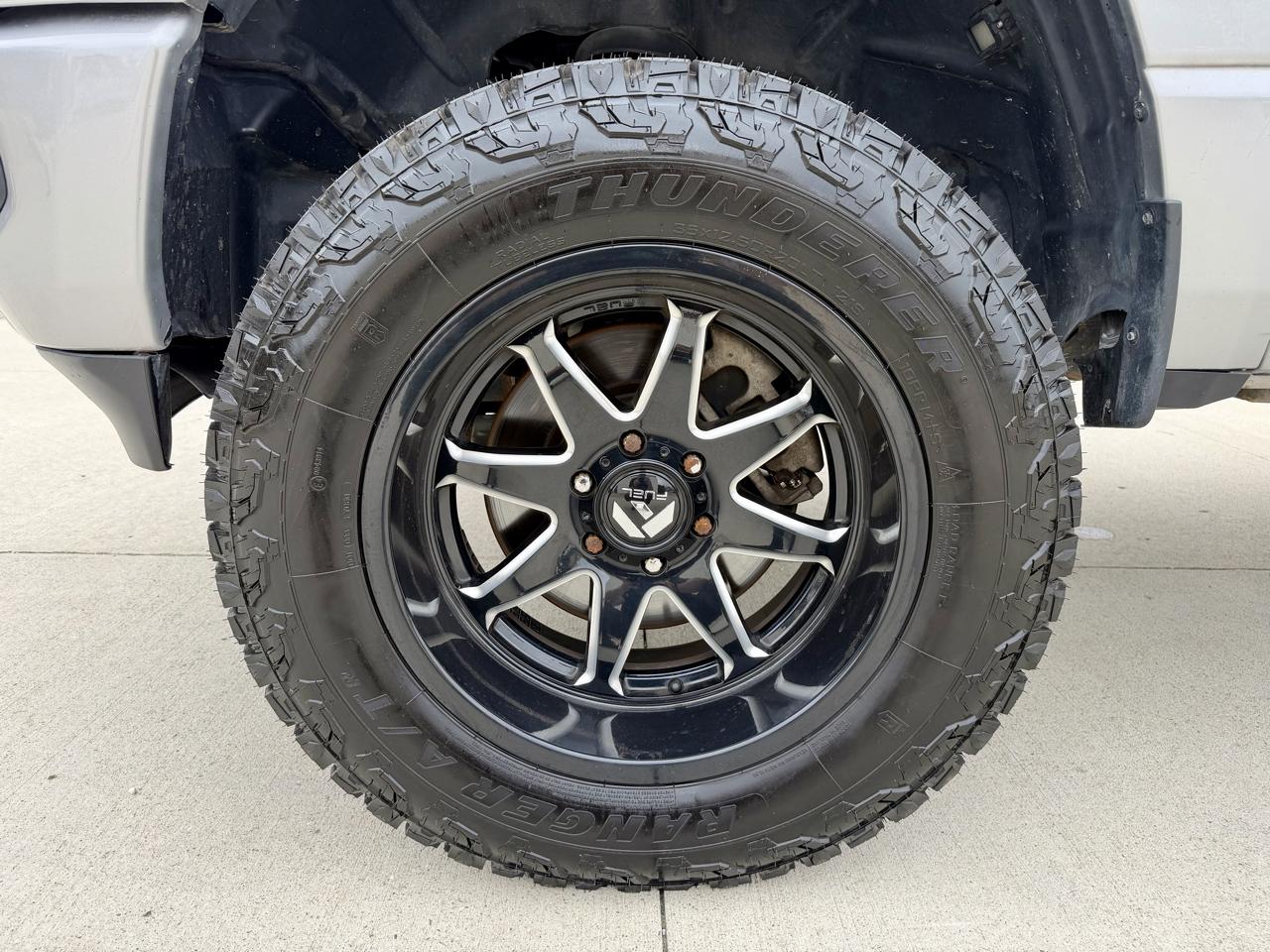 RAM 1500 Big Horn/Lone Star 4x4 Crew Cab 5'7" Box 2019