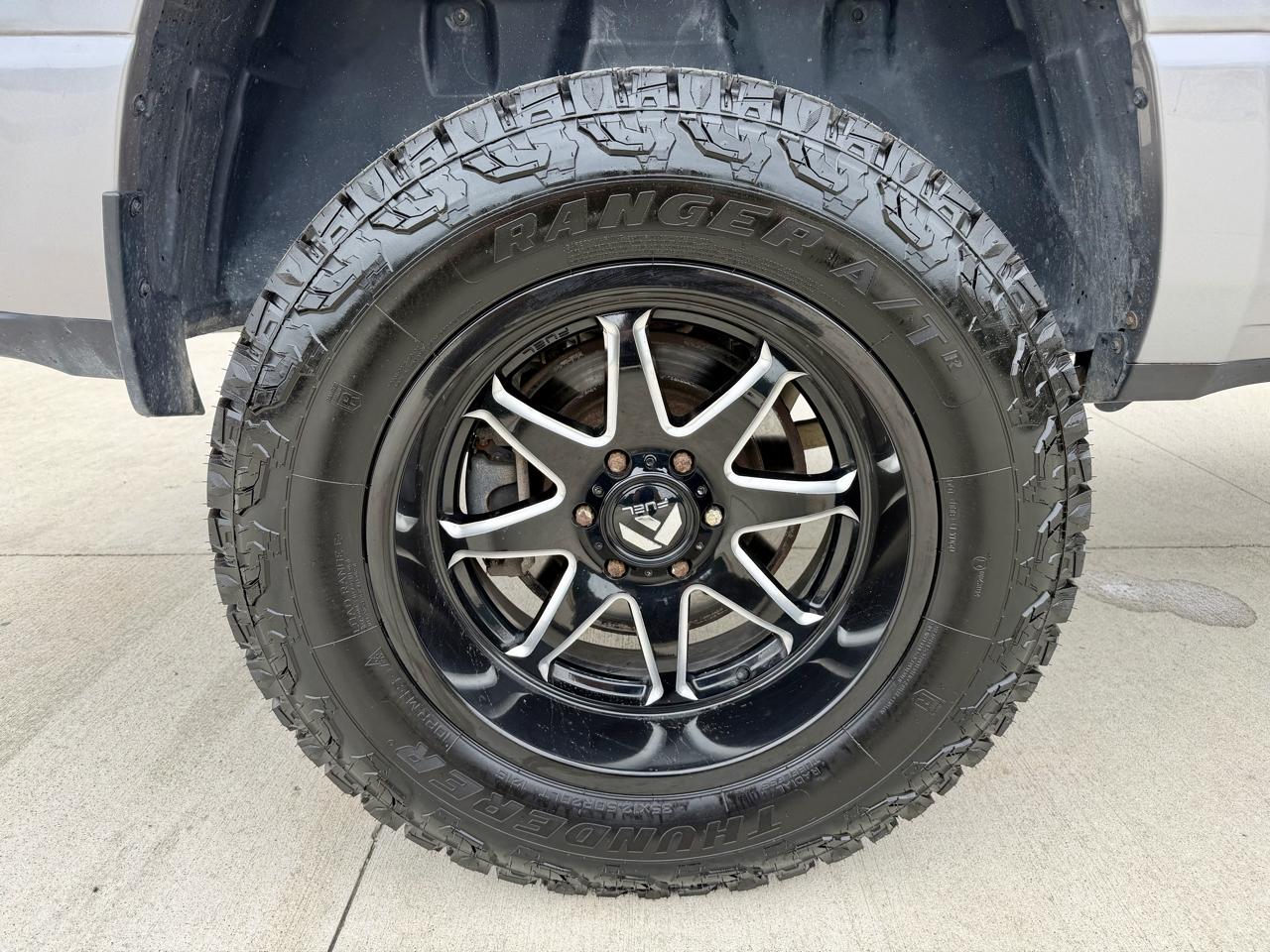 RAM 1500 Big Horn/Lone Star 4x4 Crew Cab 5'7" Box 2019