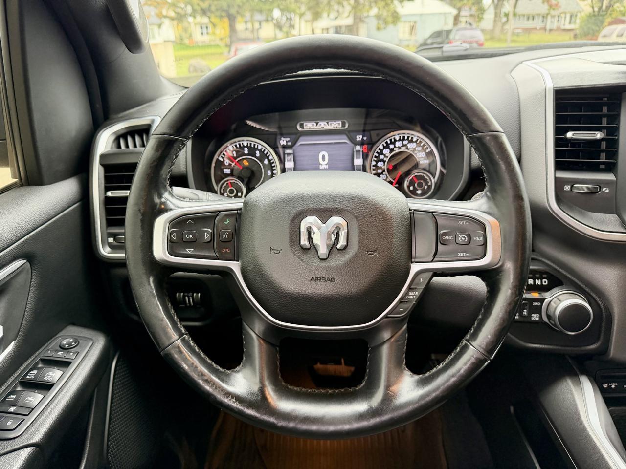 RAM 1500 Big Horn/Lone Star 4x4 Crew Cab 5'7" Box 2019