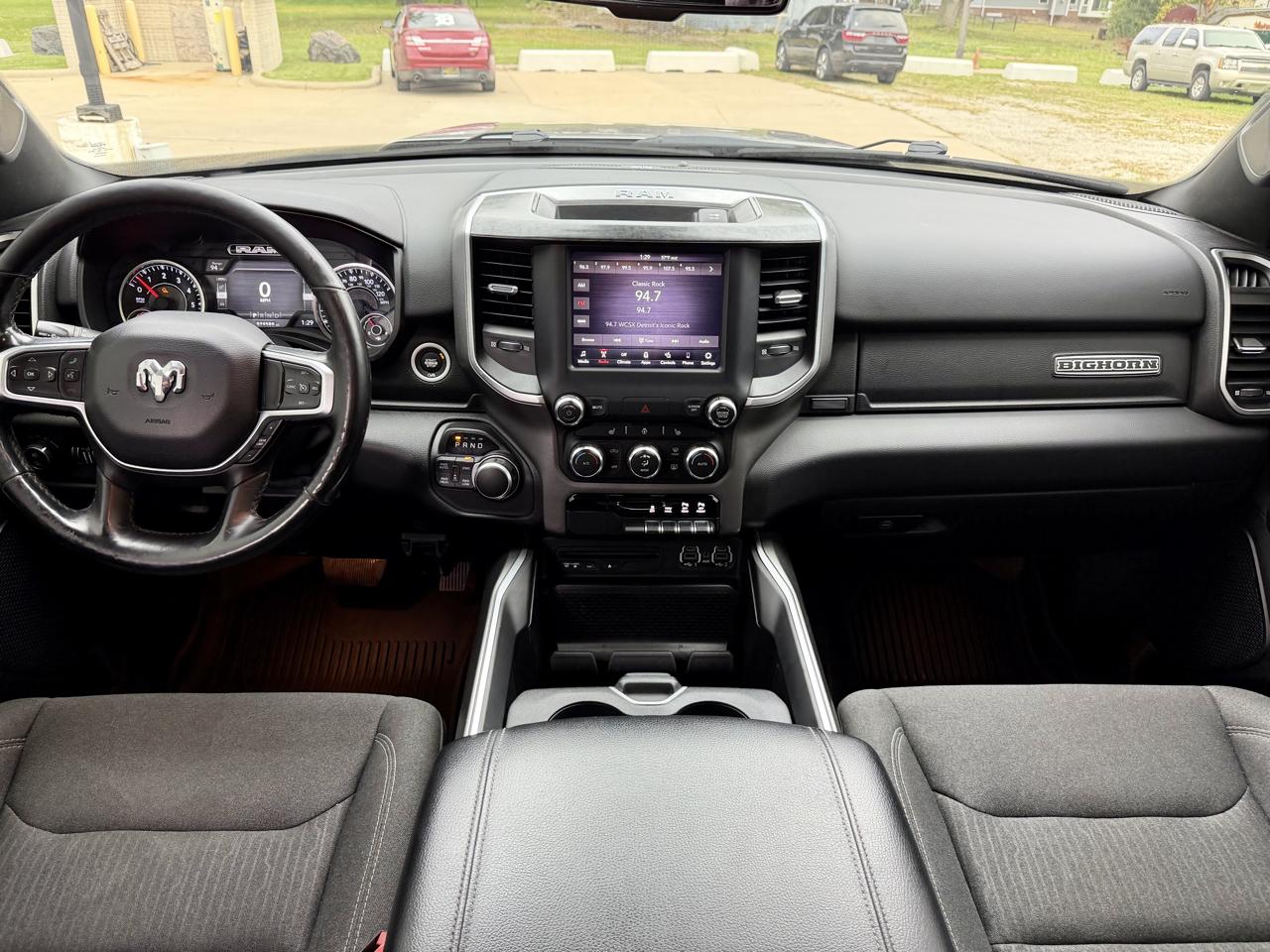 RAM 1500 Big Horn/Lone Star 4x4 Crew Cab 5'7" Box 2019