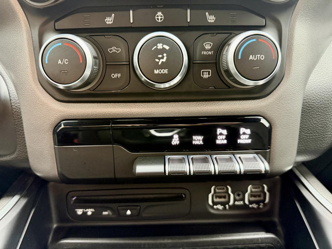 RAM 1500 Big Horn/Lone Star 4x4 Crew Cab 5'7" Box 2019