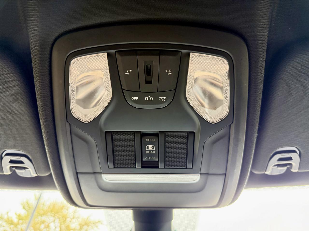 RAM 1500 Big Horn/Lone Star 4x4 Crew Cab 5'7" Box 2019