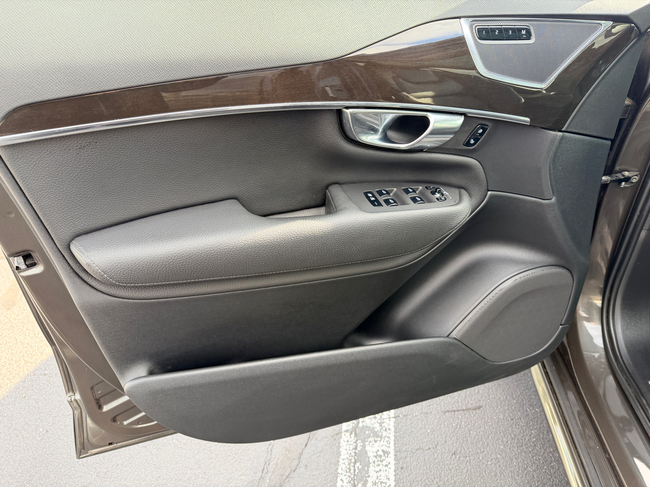 Volvo XC90 T6 Momentum AWD 2018