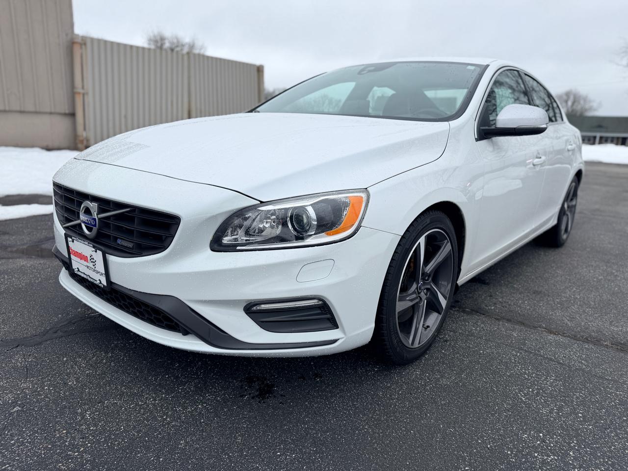 Volvo S60 3.0 Premier+ R-Design 4WD 2015