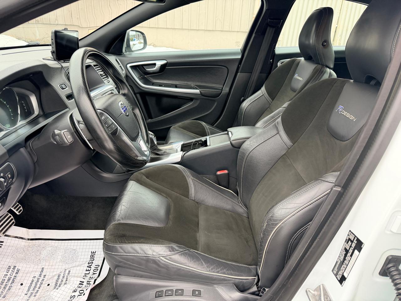 Volvo S60 3.0 Premier+ R-Design 4WD 2015