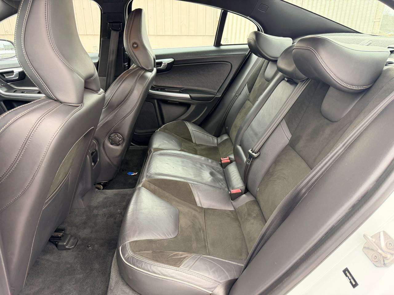 Volvo S60 3.0 Premier+ R-Design 4WD 2015