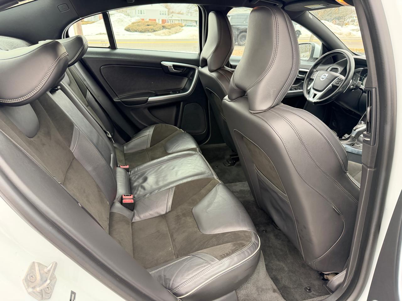 Volvo S60 3.0 Premier+ R-Design 4WD 2015