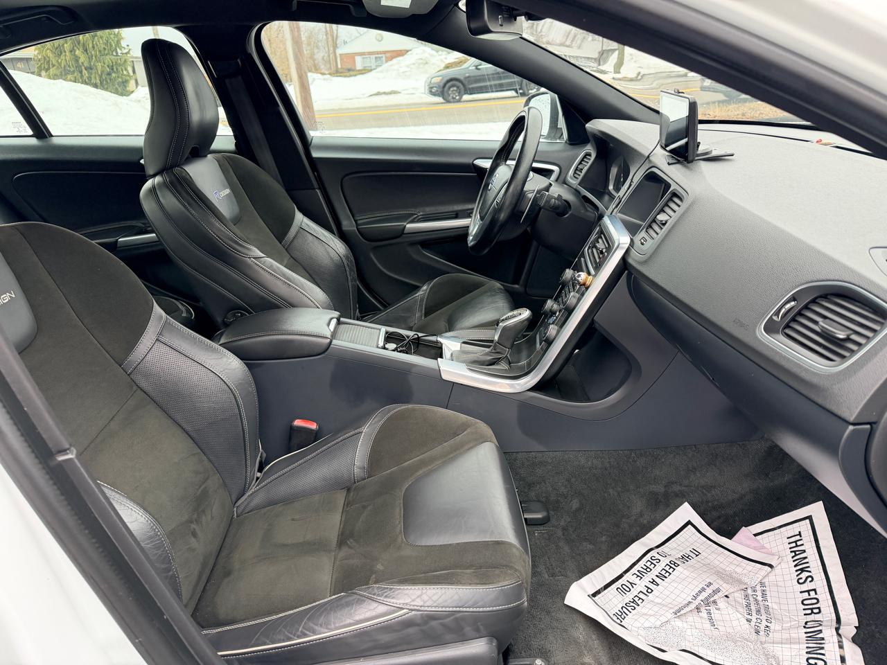 Volvo S60 3.0 Premier+ R-Design 4WD 2015