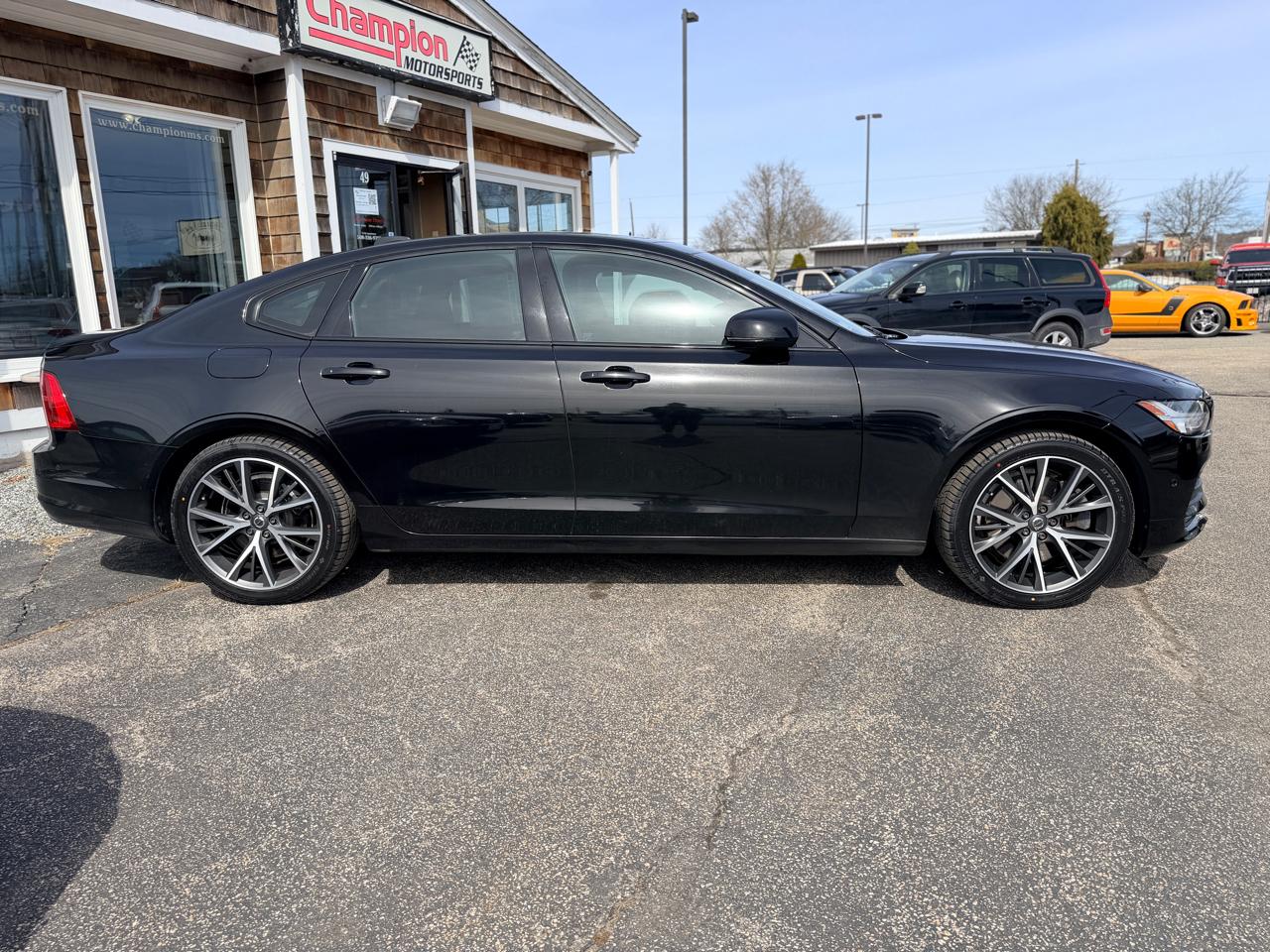 Volvo S90 T6 Momentum AWD 2017