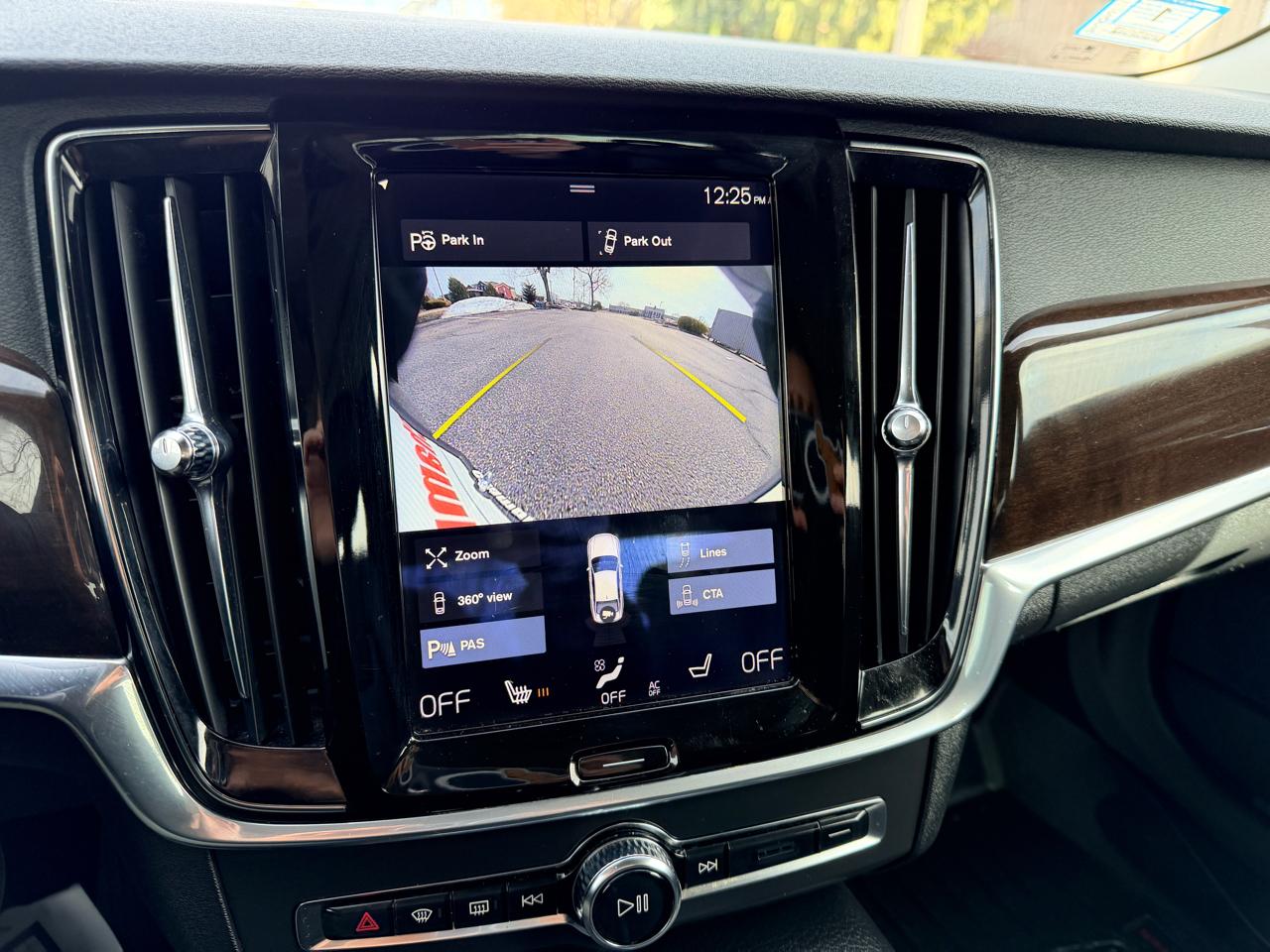 Volvo S90 T6 Momentum AWD 2017