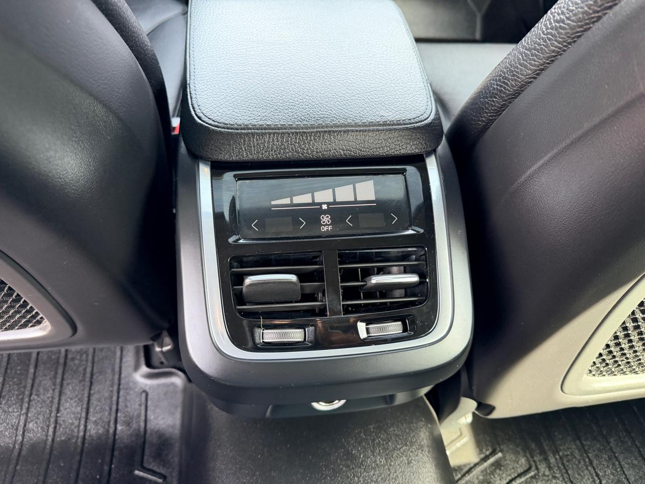 Volvo S90 T6 Momentum AWD 2017