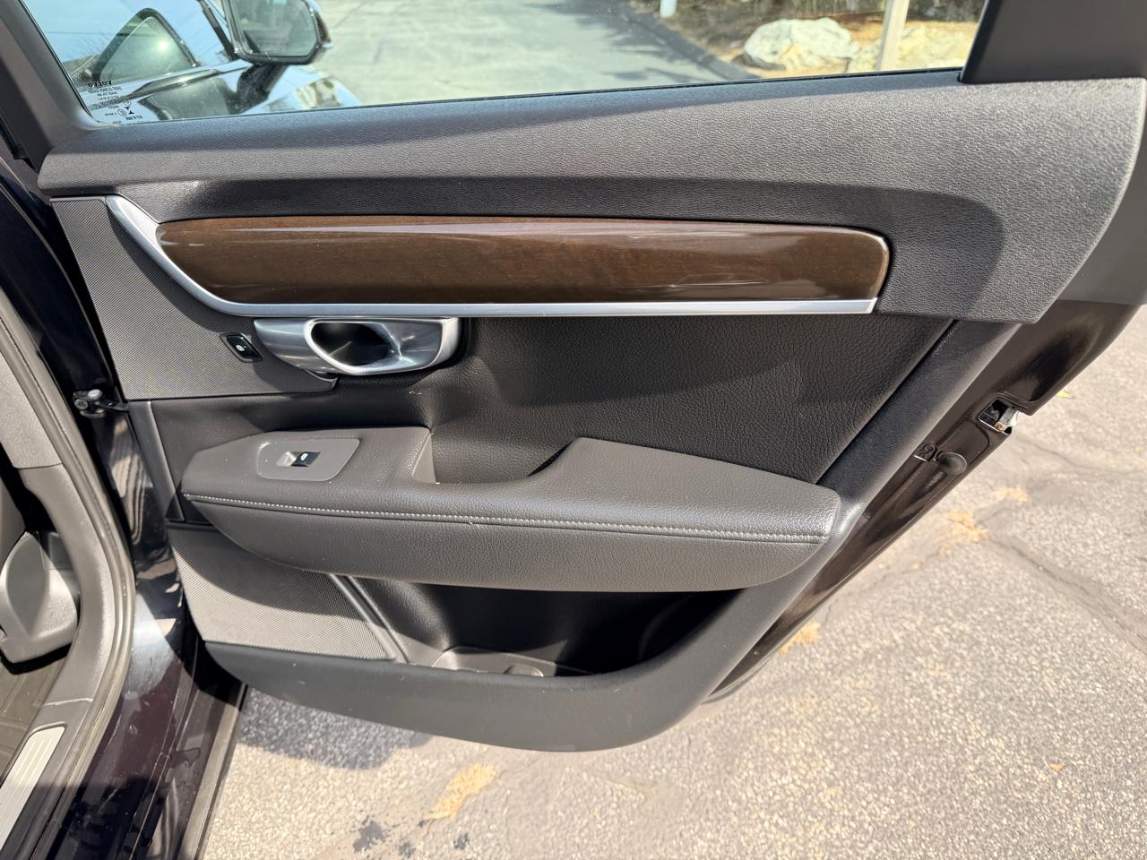 Volvo S90 T6 Momentum AWD 2017