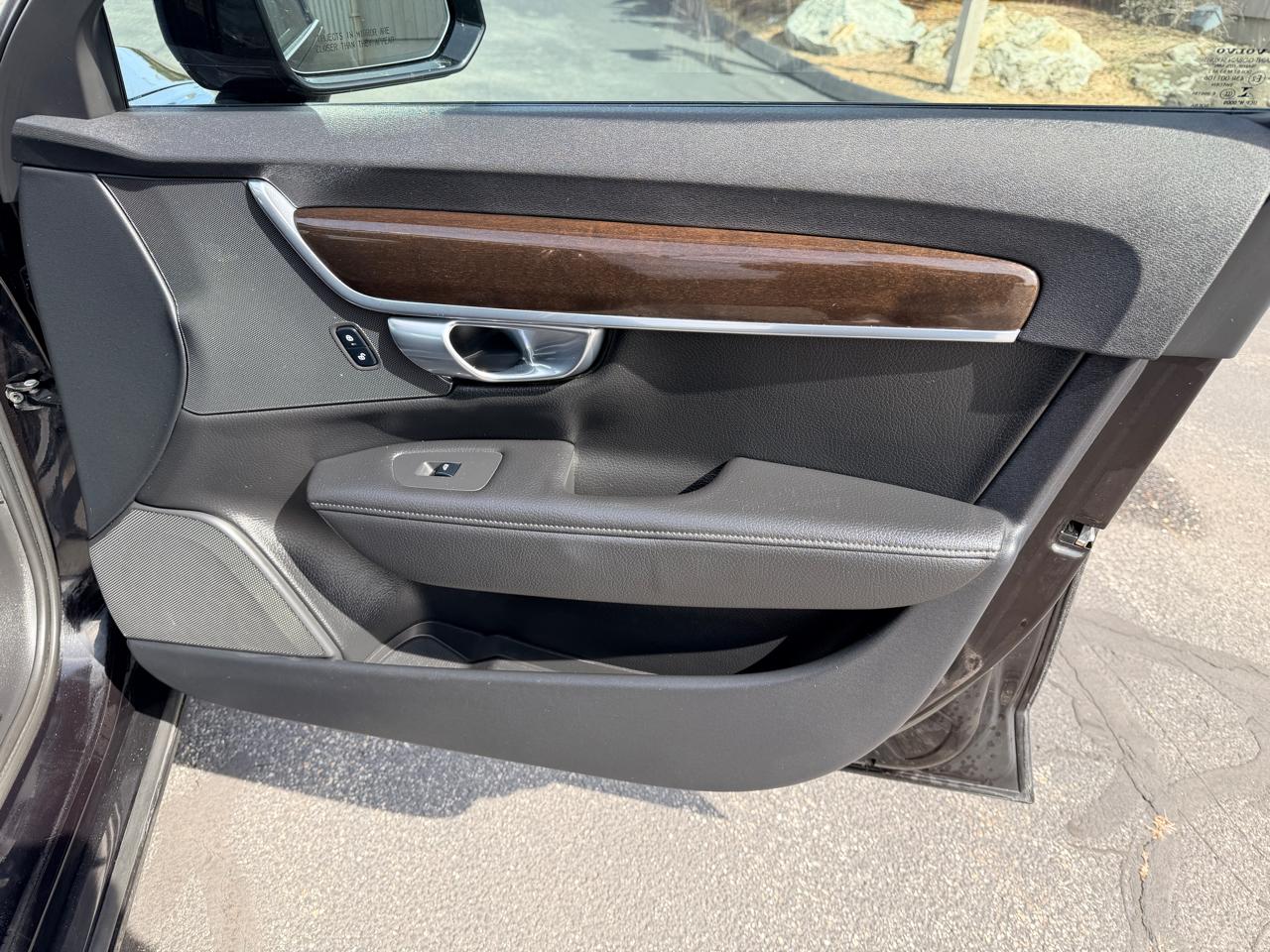 Volvo S90 T6 Momentum AWD 2017